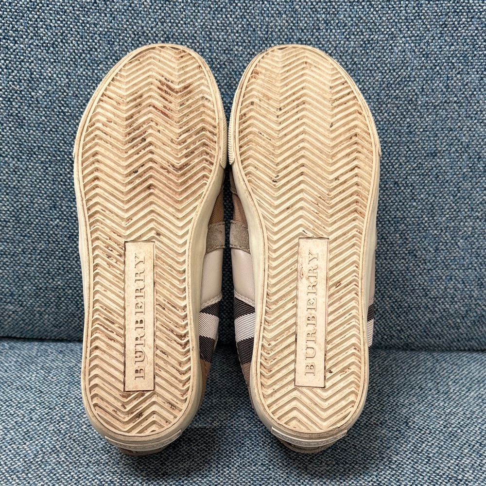 Burberry Beige and Red Sneakers - Picture 3 of 6